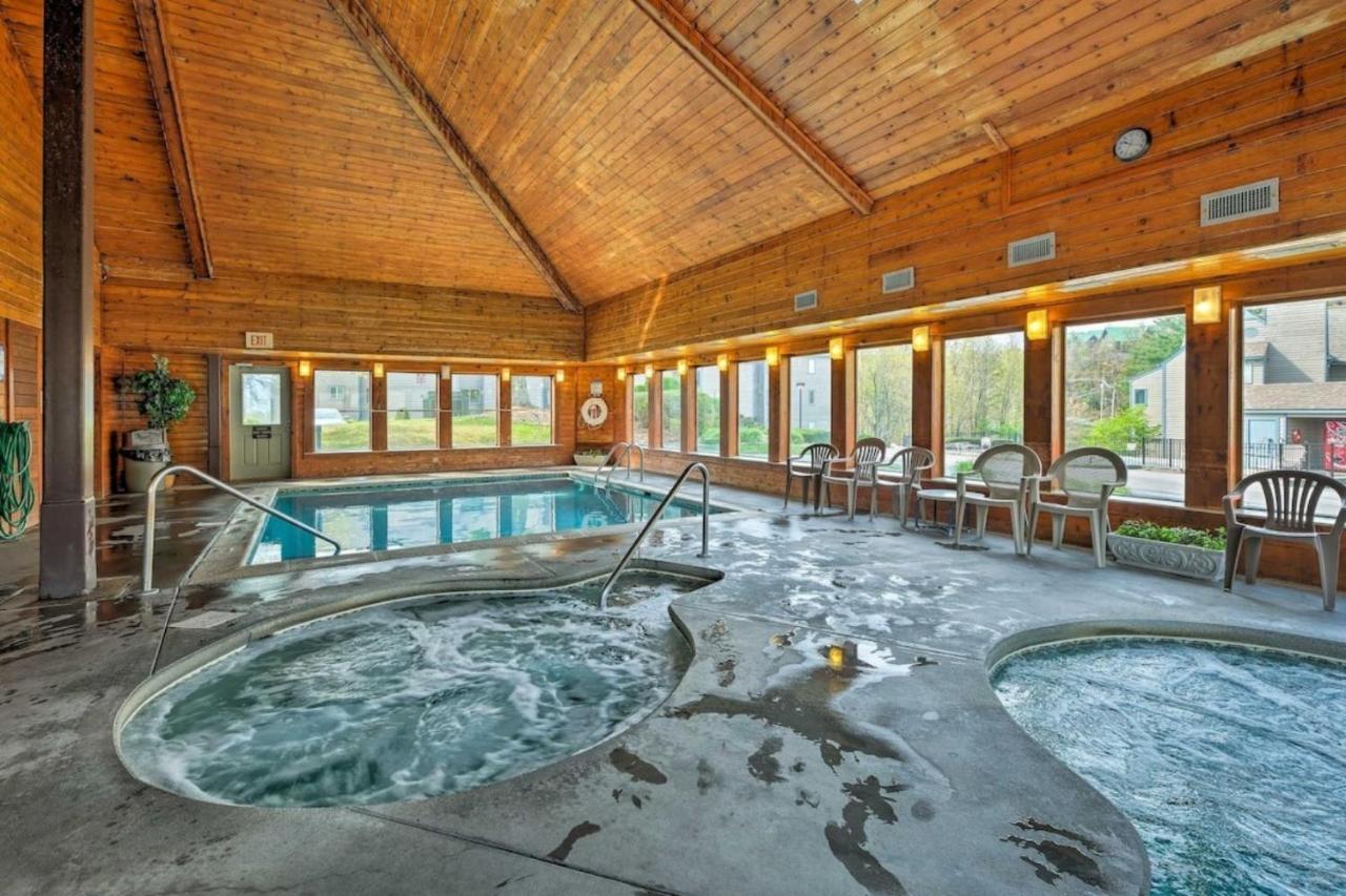Sky High Views!!-Peak Mountaintop-Outdoor Pool-Close To Downtown-Private Balcony-Wifi-Cable Gatlinburg Dış mekan fotoğraf
